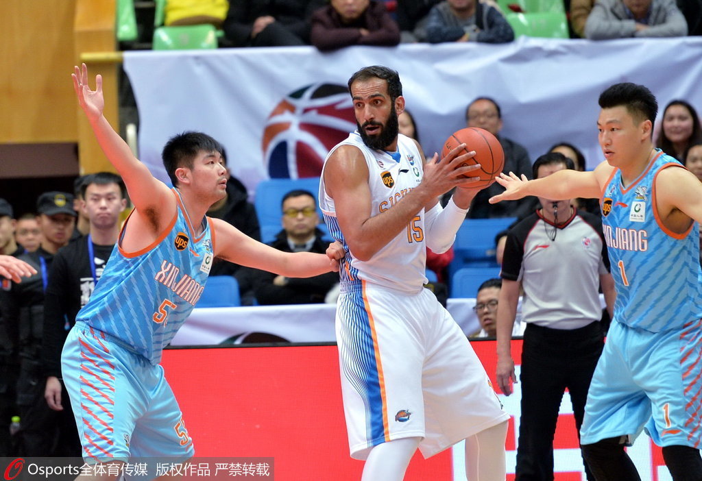 乐鱼网站- 勒沃库森主帅调整战术体系，三连胜终结连败颓势  